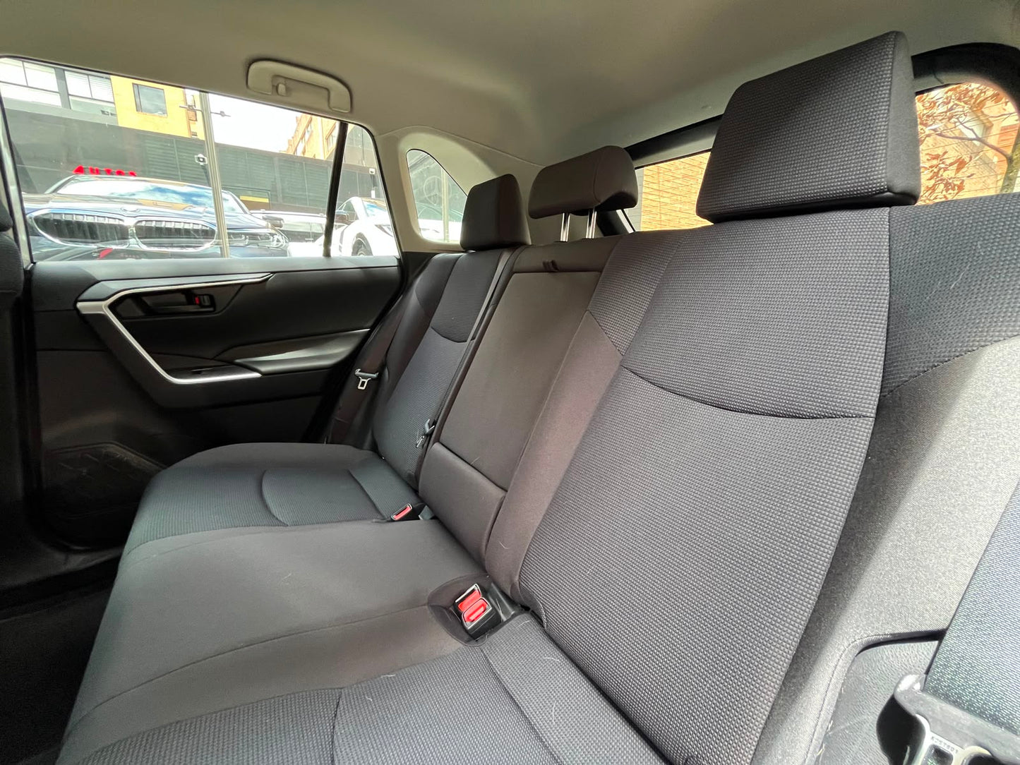 Toyota RAV4 LE Hybrid Modelo 2024