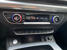 Cargar imagen en el visor de la galería, Audi Q5 45 TFSI Híbrida Modelo 2021

