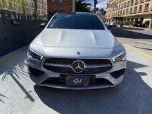 Cargar imagen en el visor de la galería, Mercedes-Benz CLA 180 Modelo 2022
