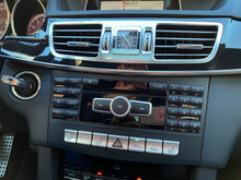Cargar imagen en el visor de la galería, Mercedes-Benz E63 AMG Modelo 2014
