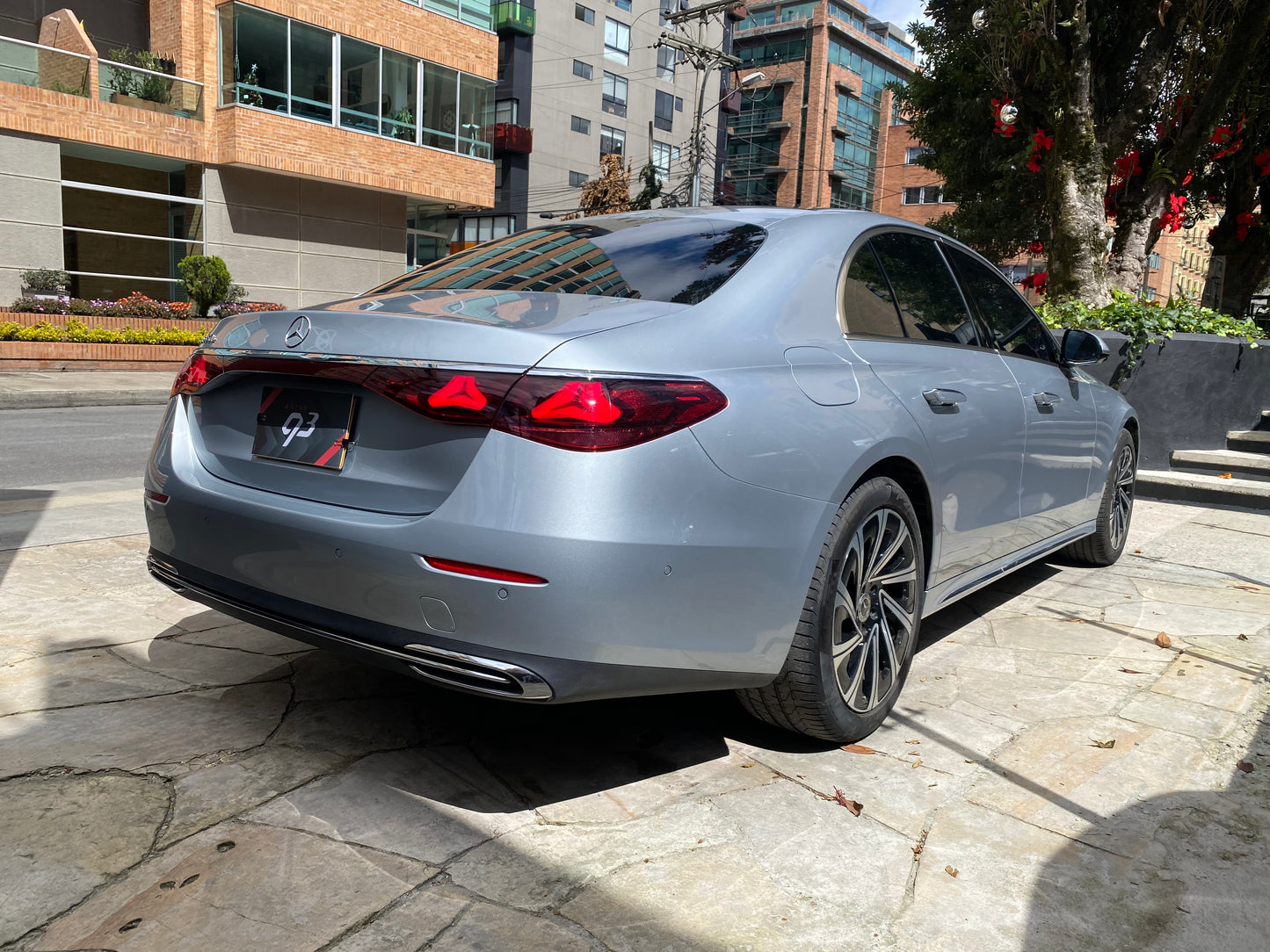 Mercedes-Benz E350E Híbrido Modelo 2025 - Autos 93