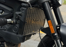 Cargar imagen en el visor de la galería, Ducati Monster Plus Modelo 2022 - Autos 93
