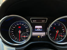 Cargar imagen en el visor de la galería, Mercedes-Benz GLS 500 4MATIC Modelo 2017

