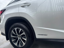Cargar imagen en el visor de la galería, Lexus RX450h AWD Performance Híbrida

Modelo 2022
