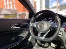 Cargar imagen en el visor de la galería, Mercedes-Benz AMG CLA 45 4MATIC Modelo 2017
