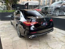Cargar imagen en el visor de la galería, Mercedes-Benz C200 Híbrido Modelo 2023
