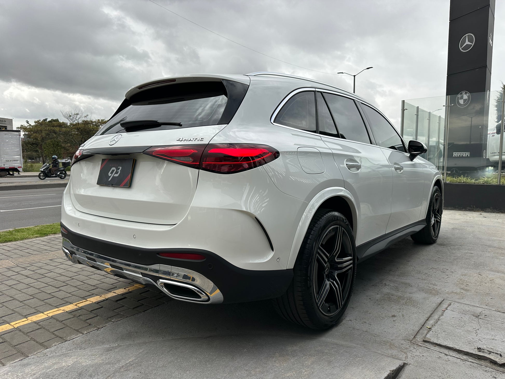 Mercedes-Benz GLC 300 4MATIC Modelo 2027 - Autos 93