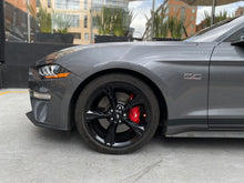 Cargar imagen en el visor de la galería, Ford Mustang GT Modelo 2022
