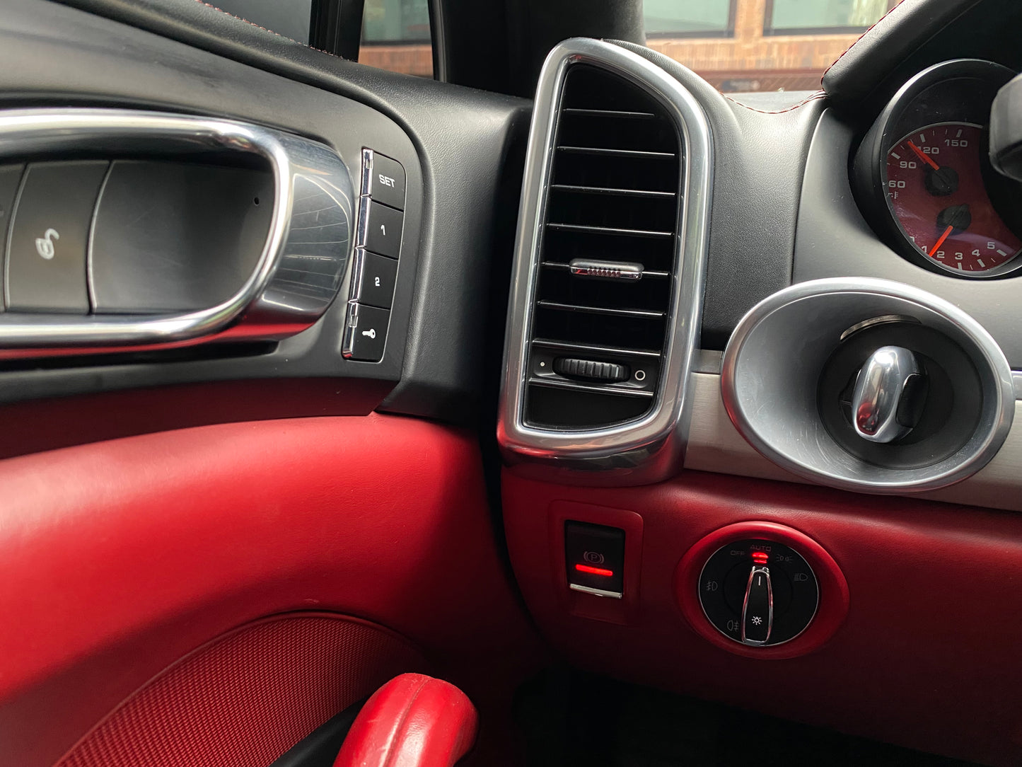 Porsche Cayenne GTS Modelo 2016 - Autos 93