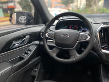 Cargar imagen en el visor de la galería, Chevrolet Traverse RS Modelo 2023
