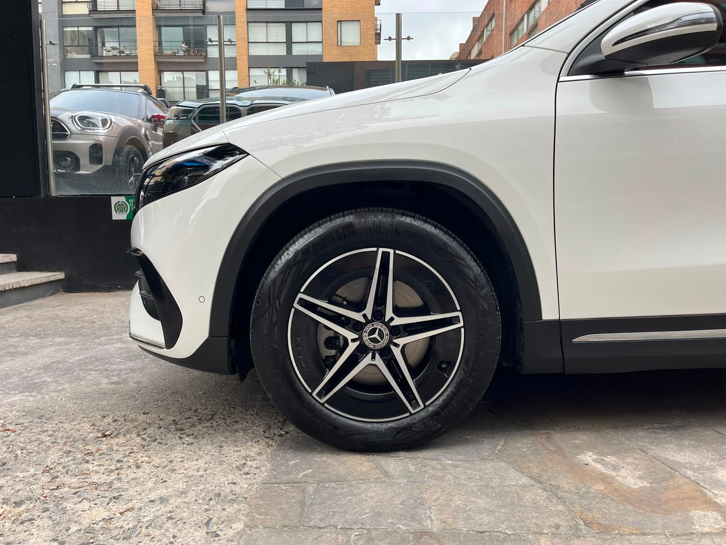 Mercedes-Benz EQA 350 4MATIC Blindada Modelo 2023