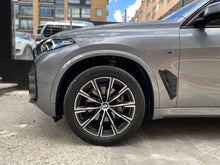 Cargar imagen en el visor de la galería, BMW X5 xDrive40I Modelo 2024
