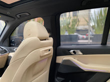 Cargar imagen en el visor de la galería, BMW X5 xDrive45E Modelo 2020
