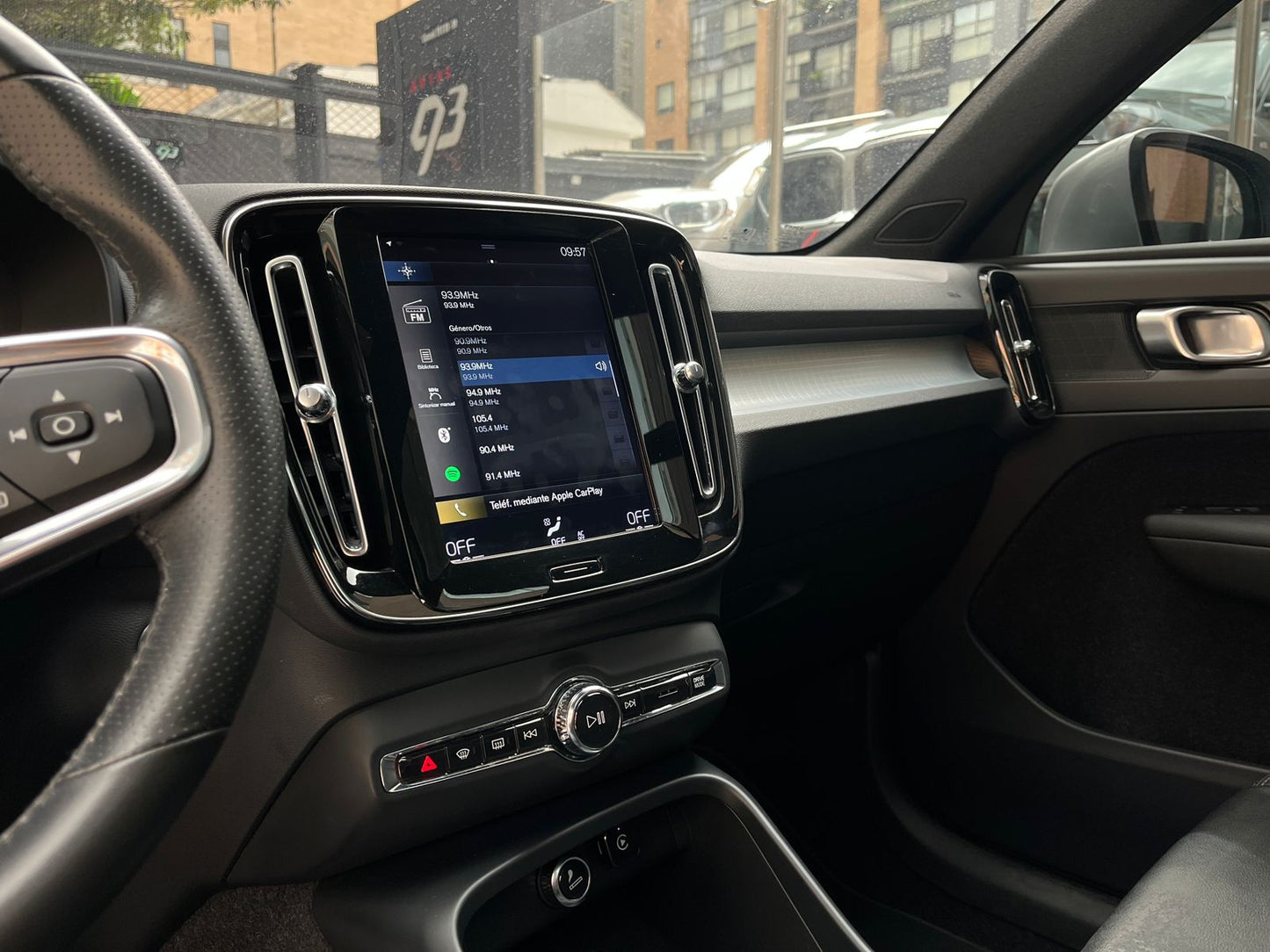 Volvo XC40 T2 Momentum Modelo 2019