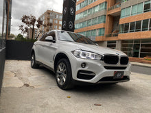Cargar imagen en el visor de la galería, BMW X6 xDrive35I Blindada Modelo 2017
