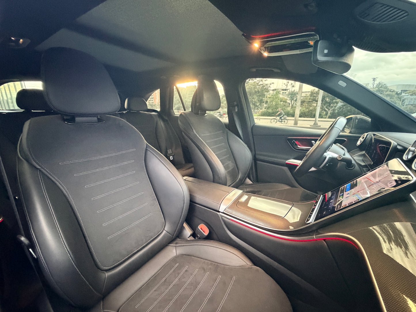 Mercedes Benz GLC300 4Matic Modelo 2025 - Autos 93