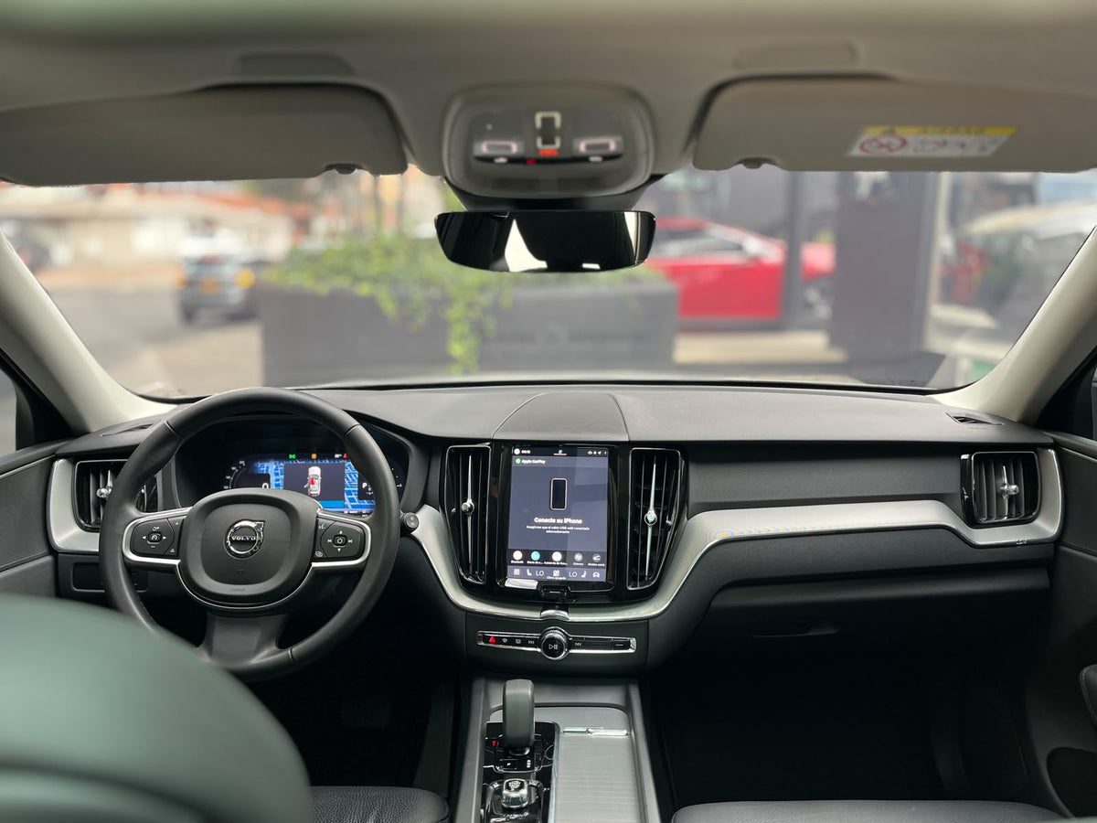 Volvo XC60 T8 Modelo 2025