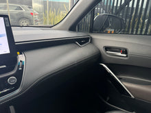 Cargar imagen en el visor de la galería, Toyota Corolla Cross Híbrida SEG Modelo 2026
