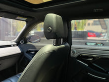 Cargar imagen en el visor de la galería, Land Rover Range Rover Evoque P300 R-Dynamic Híbrida Modelo 2021
