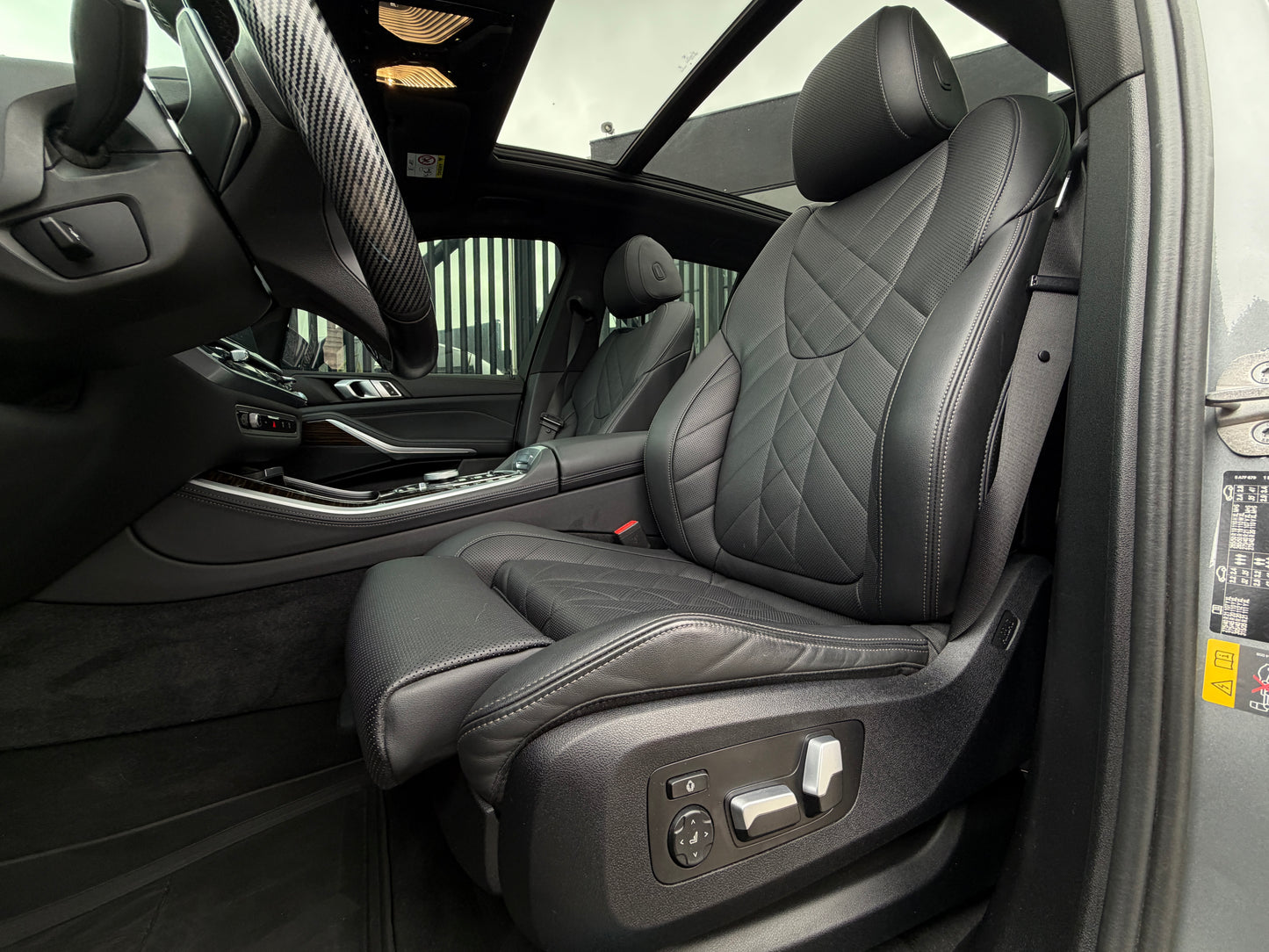 BMW X5 xDrive50e Modelo 2024 - Autos 93