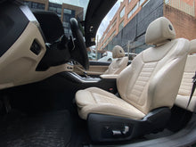 Cargar imagen en el visor de la galería, BMW M440I xDrive Cabriolet Modelo 2022
