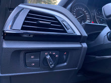 Cargar imagen en el visor de la galería, BMW 120I Paquete M Modelo 2017
