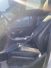 Cargar imagen en el visor de la galería, Mercedes-Benz GLC 300 Coupé 4Matic Modelo 2021
