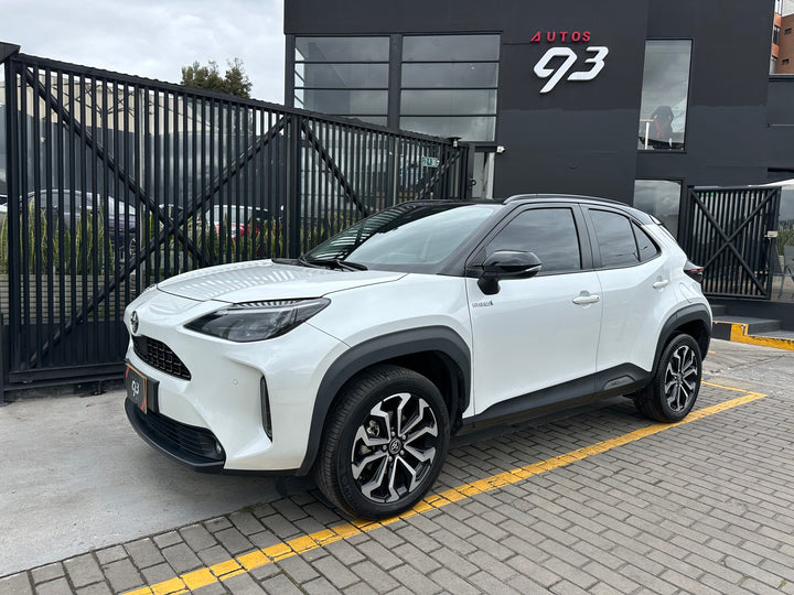 TOYOTA YARIS CROSS HYBRID 2023