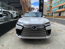 Cargar imagen en el visor de la galería, Lexus LX700H Modelo 2025
