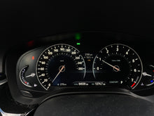 Cargar imagen en el visor de la galería, BMW 520I Modelo 2018
