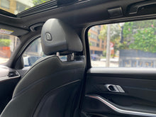 Cargar imagen en el visor de la galería, BMW 330I Paquete M Modelo 2022
