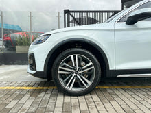 Cargar imagen en el visor de la galería, Audi Q5 Sportback Híbrida Modelo 2022
