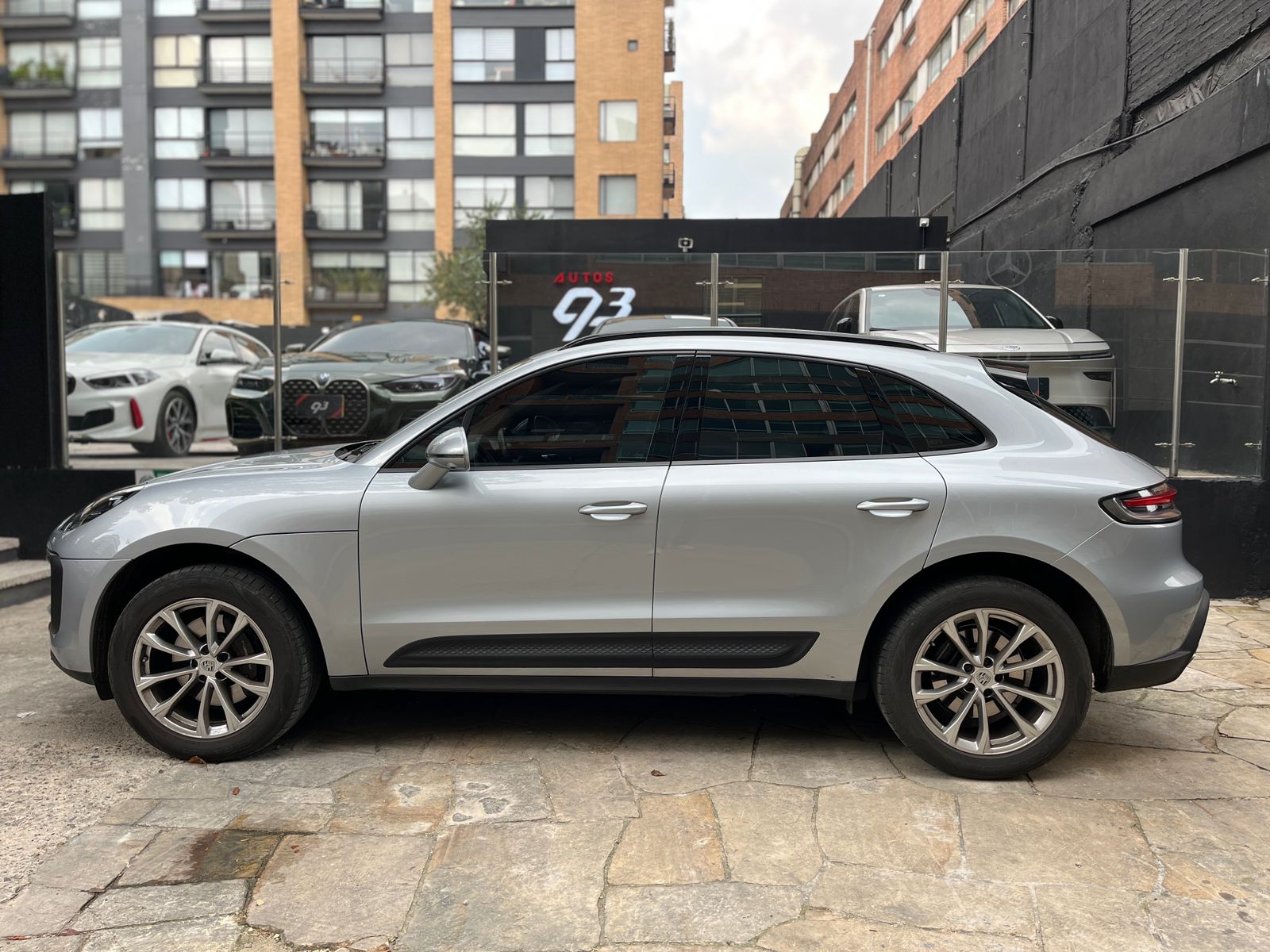 Porsche Macan Modelo 2023 - Autos 93