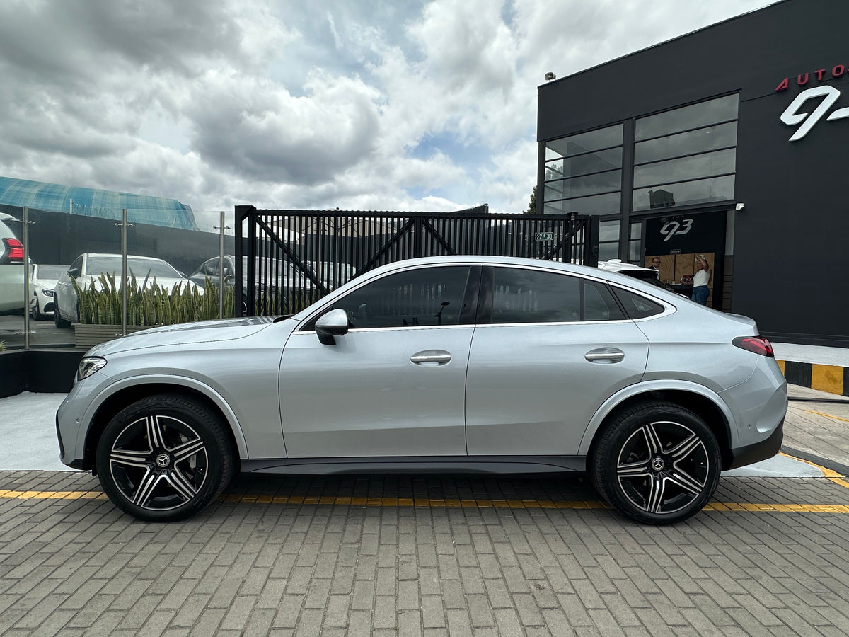 Mercedes-Benz GLC 300 Coupé 4MATIC Modelo 2025