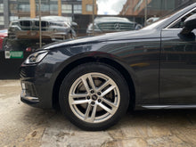 Cargar imagen en el visor de la galería, Audi A4 40 TFSI Hibrido Modelo 2023
