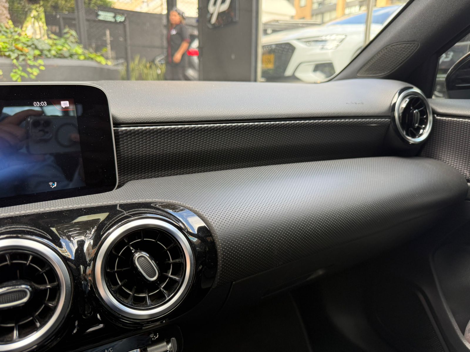 Mercedes-Benz A200 Hatchback Modelo 2020 - Autos 93