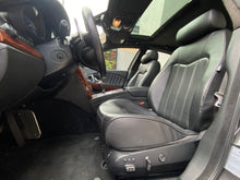 Cargar imagen en el visor de la galería, Maserati Quattroporte Modelo 2011
