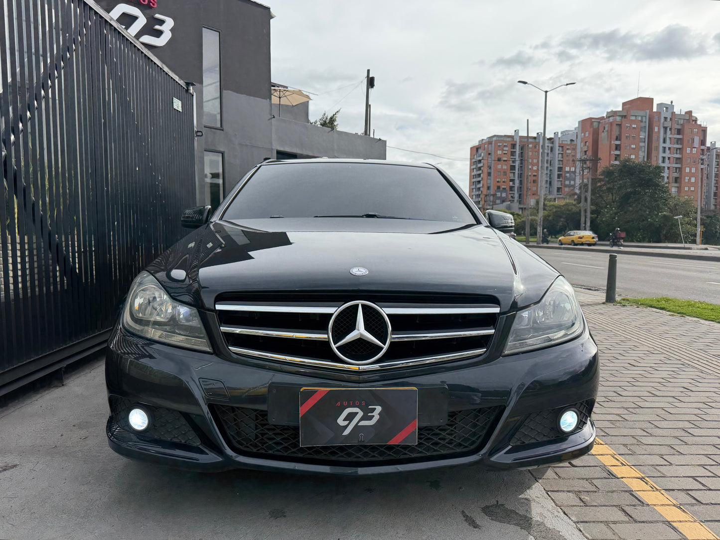 Mercedes Benz C180 CGI Modelo 2014