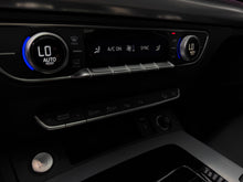 Cargar imagen en el visor de la galería, Audi Q5 MHEV Modelo 2023
