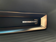 Cargar imagen en el visor de la galería, GMC Hummer EV 3X Modelo 2024
