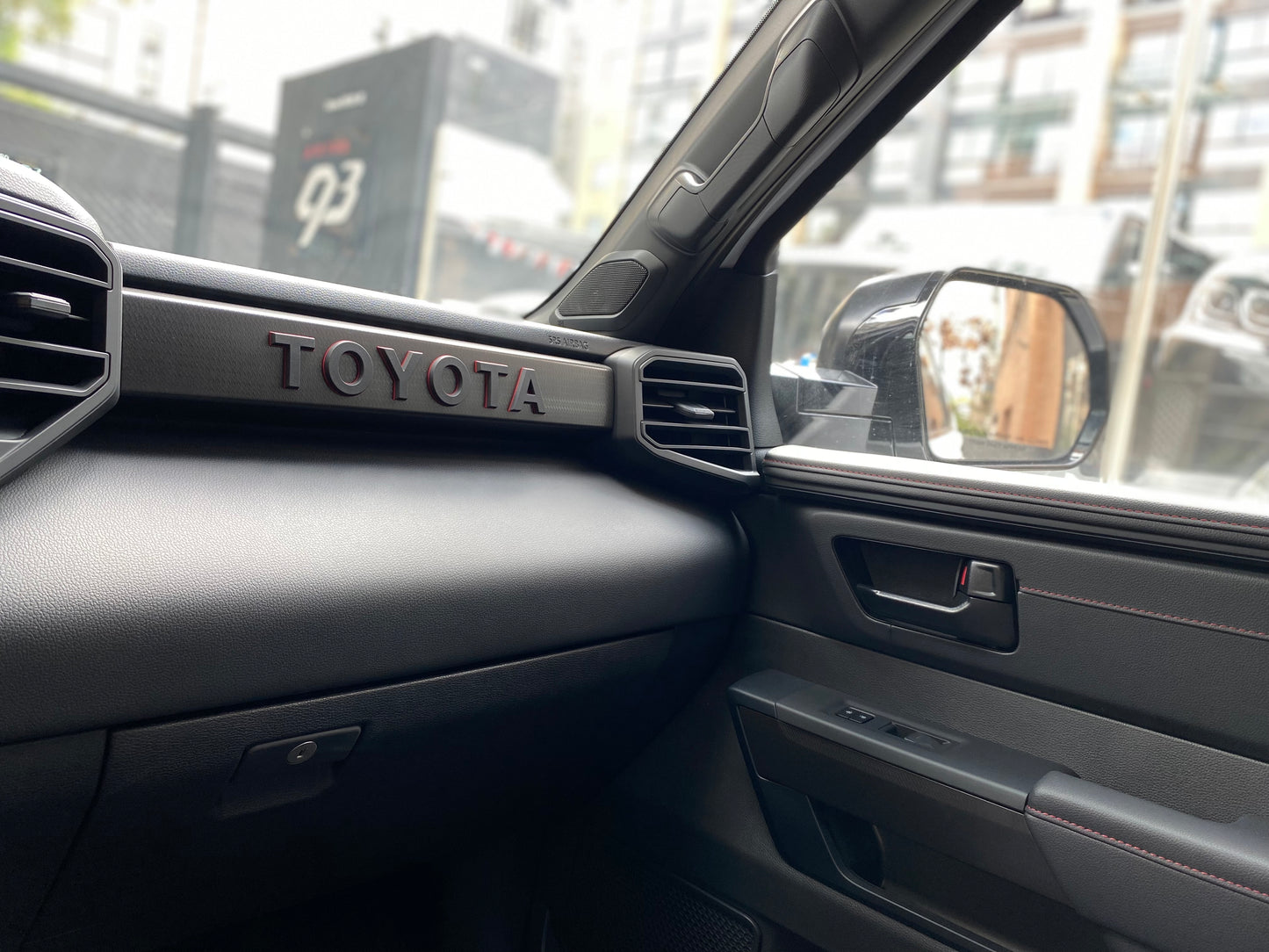 Toyota Sequoia TRD PRO Hibrida Modelo 2025