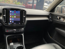 Cargar imagen en el visor de la galería, Volvo XC40 B4 Híbrido Modelo 2023
