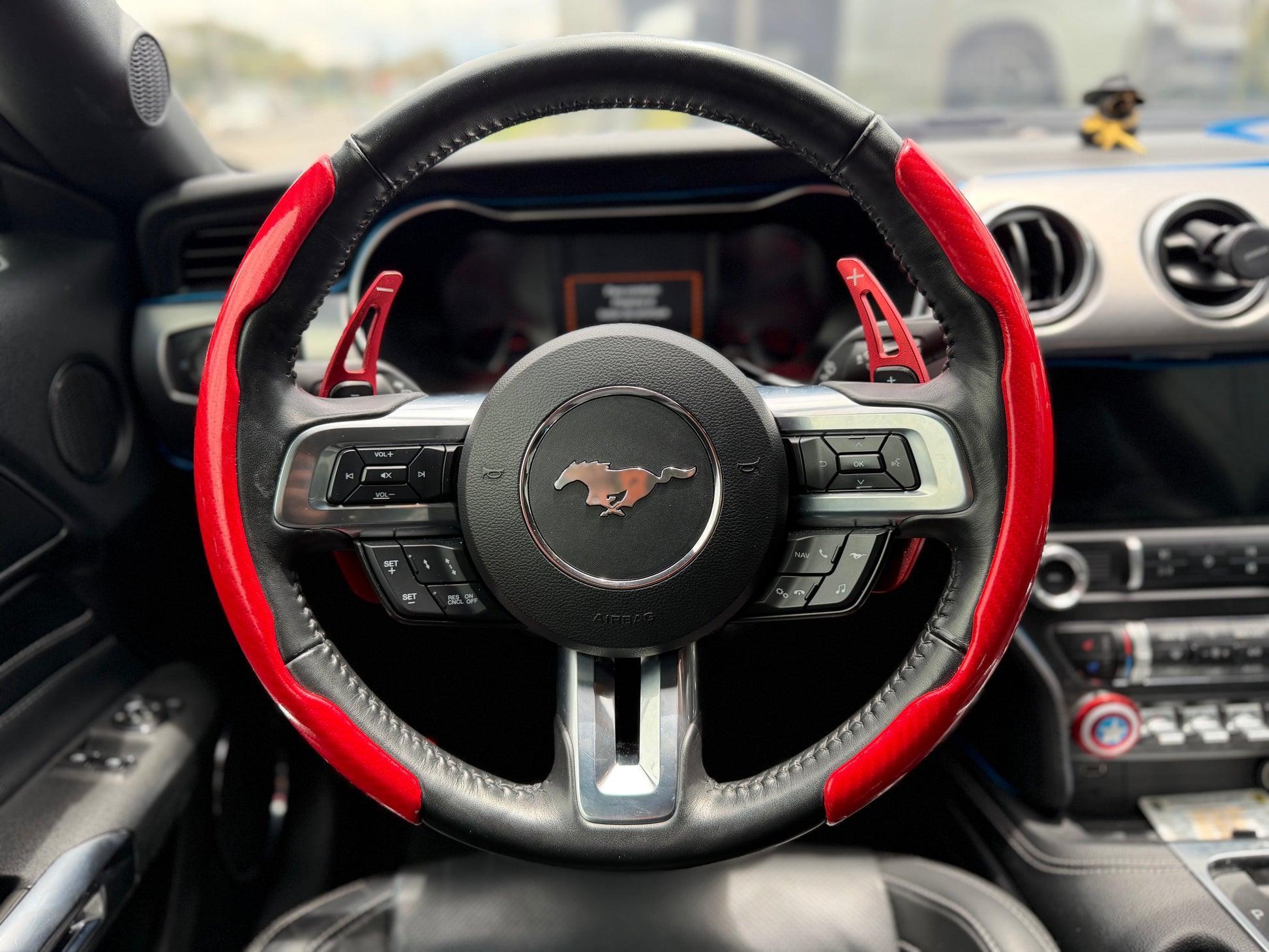 Ford Mustang GT Modelo 2022 - Autos 93