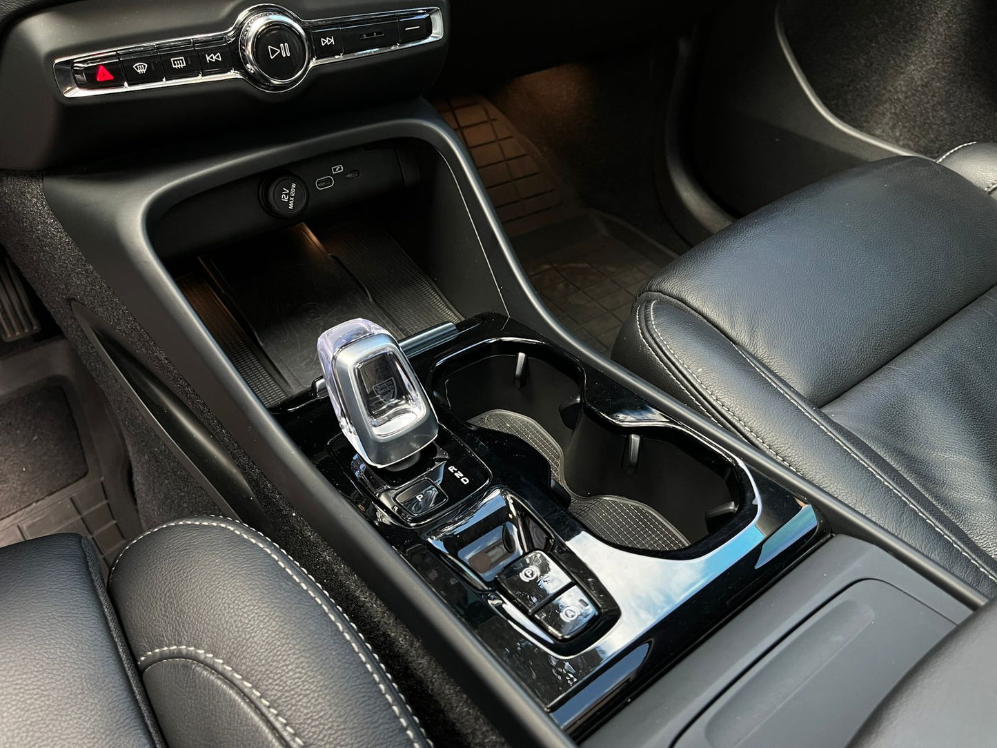 Volvo XC40 B5 Polestar Modelo 2023 - Autos 93