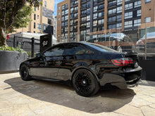 Cargar imagen en el visor de la galería, BMW M3 Coupé Modelo 2011
