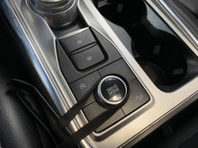 Cargar imagen en el visor de la galería, Ford Explorer XLT Modelo 2020
