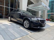 Cargar imagen en el visor de la galería, Mercedes-Benz C200 Modelo 2020
