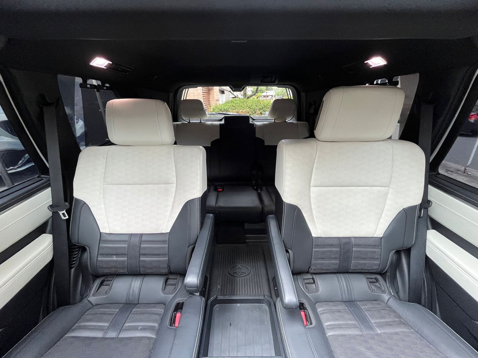 Toyota Sequoia Capstone Modelo 2024 - Autos 93