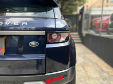 Cargar imagen en el visor de la galería, Land Rover Evoque Modelo 2015
