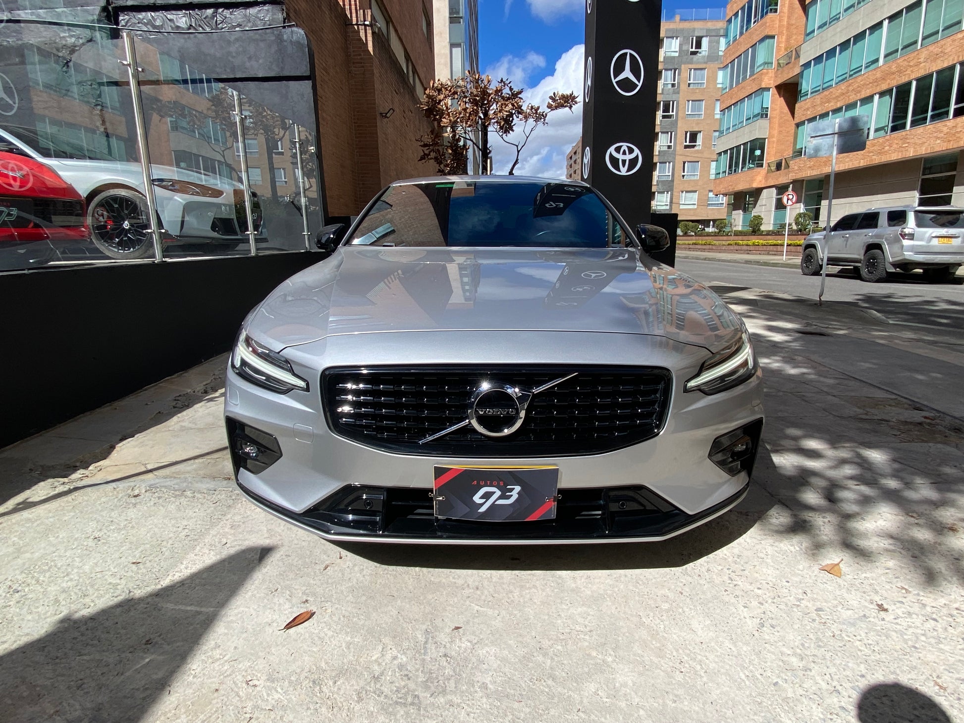 Volvo S60 T5 R-Design Modelo 2021 - Autos 93